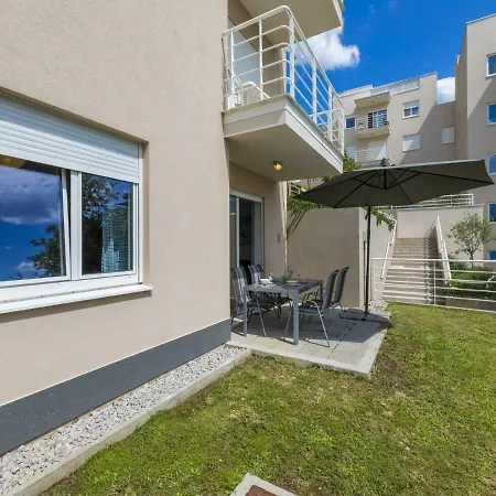 Mb Apartment *