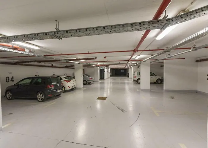 Mb アパート ツリクヴェニツァ